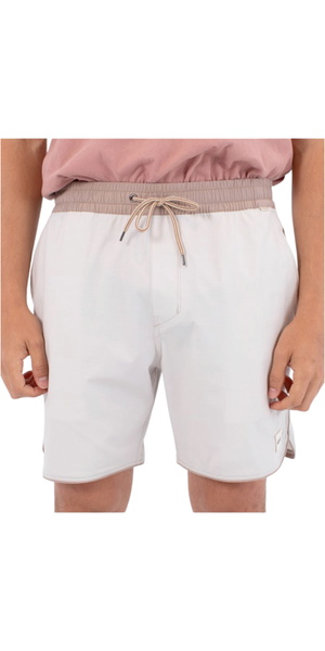 2026 Hurley Hombres Phantom Naturals Scallop Volley 17 Shorts HSP26MMWS07844 - Bone